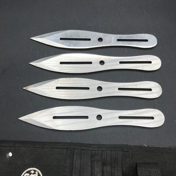 S&W Bullseye 8" Throwing Knives 4-Pack SWTK8 with Belt Sheath - Picture 4 of 10